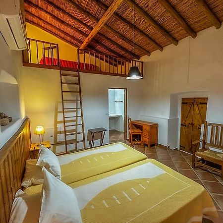 בית הארחה קסטרו מארים 	Casas Do Palheiro Velho מראה חיצוני תמונה