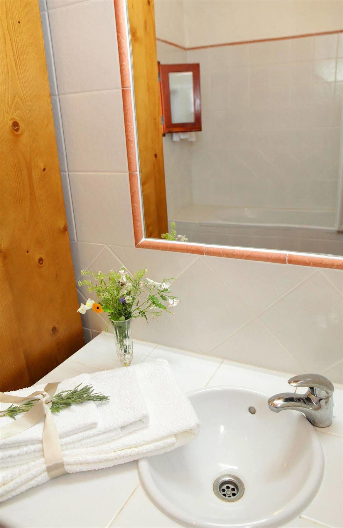 בית הארחה קסטרו מארים 	Casas Do Palheiro Velho מראה חיצוני תמונה