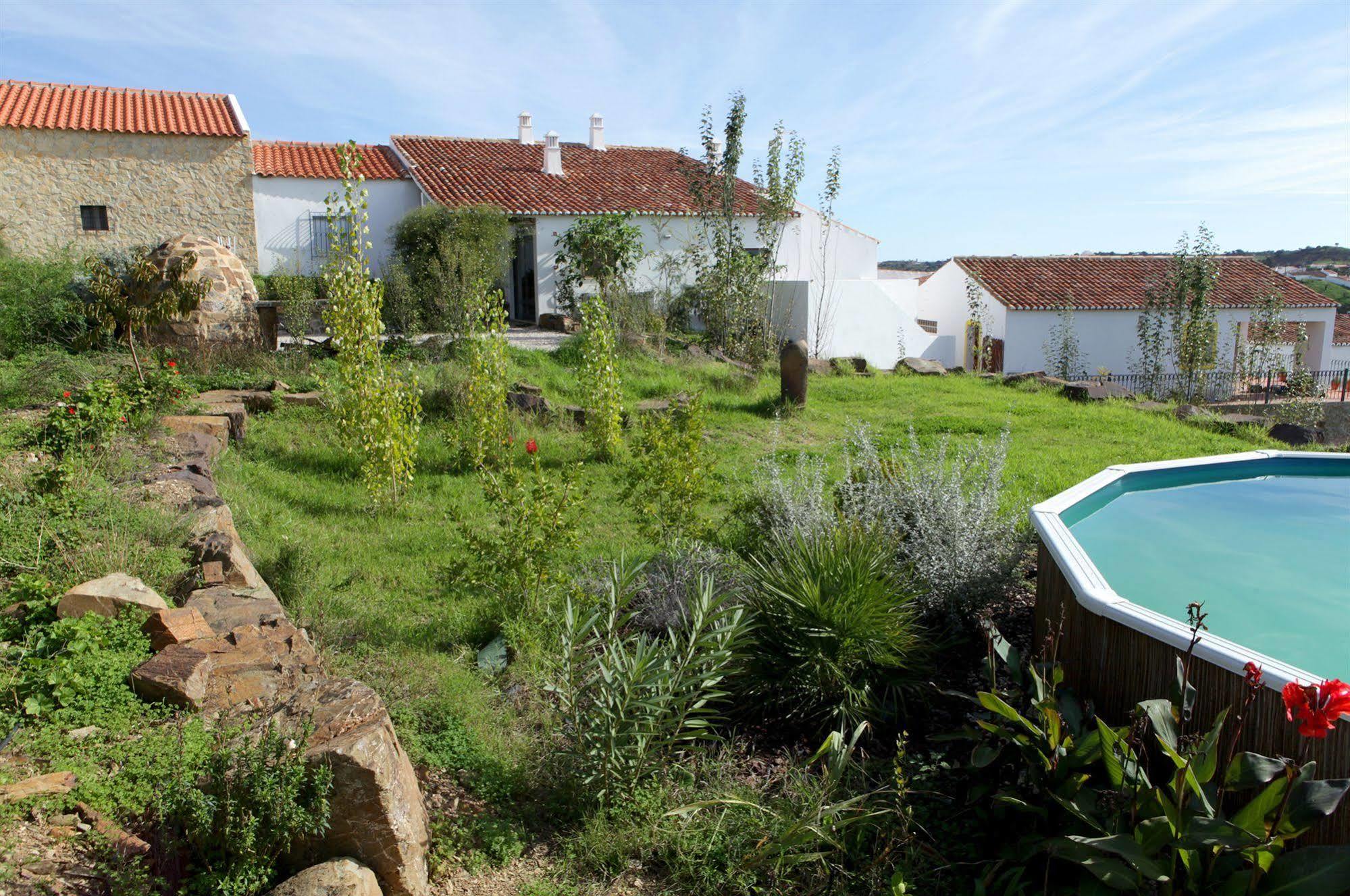 בית הארחה קסטרו מארים 	Casas Do Palheiro Velho מראה חיצוני תמונה